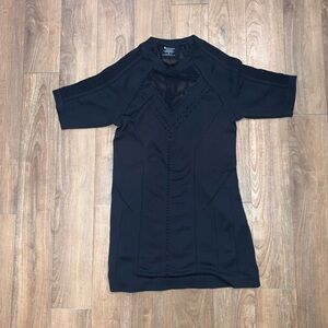 Athleta Black Stretch Cut Out Perforated Short Sleeve | Small